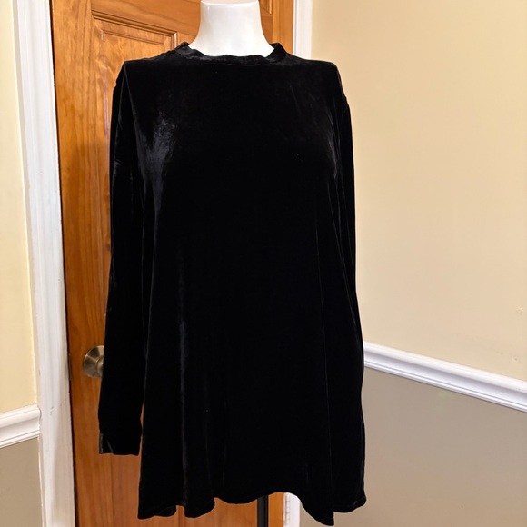 Eileen Fisher Black Velvet Mock Neck Tunic Top Sz.M